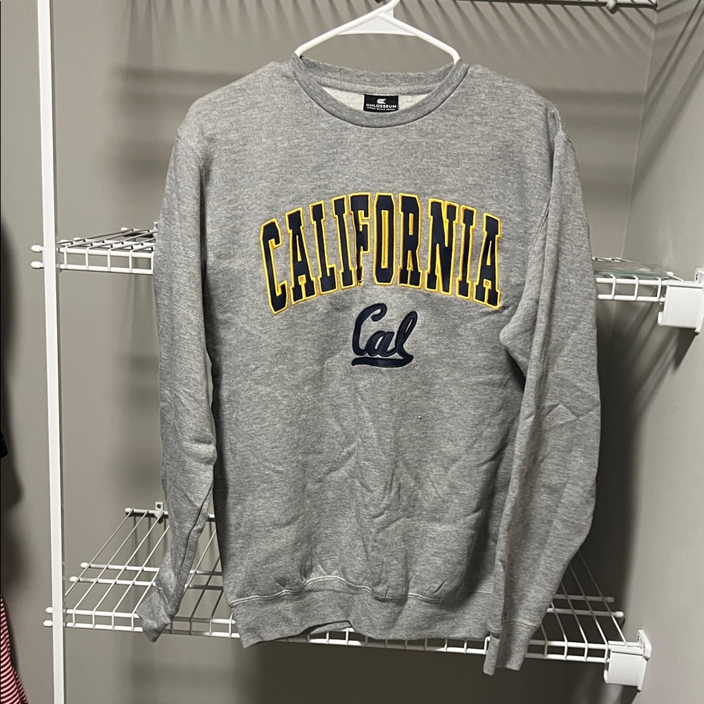 NWOT * Gray California Crewneck Sweatshirt - Size Small